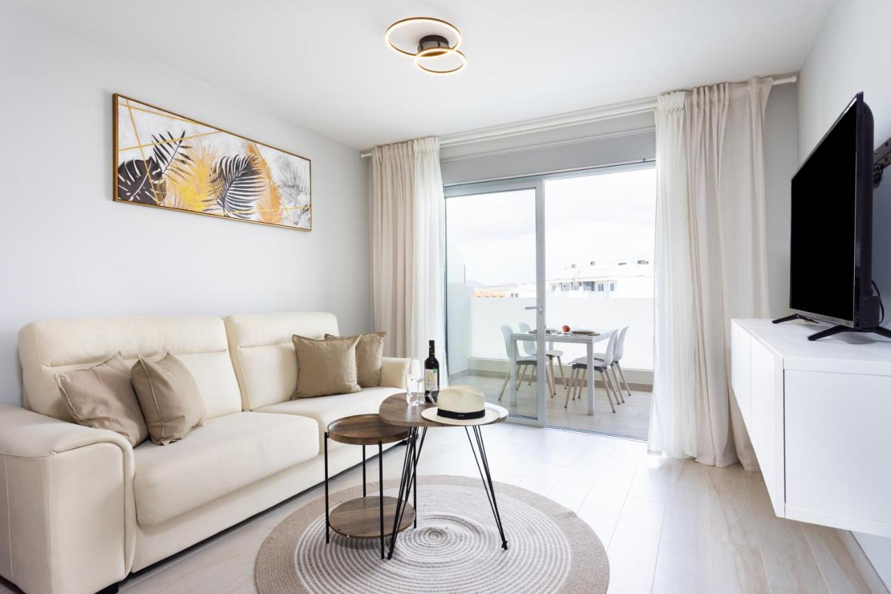 Home2Book Stylish & Relax Attic La Tejita, Pool Bagian luar foto