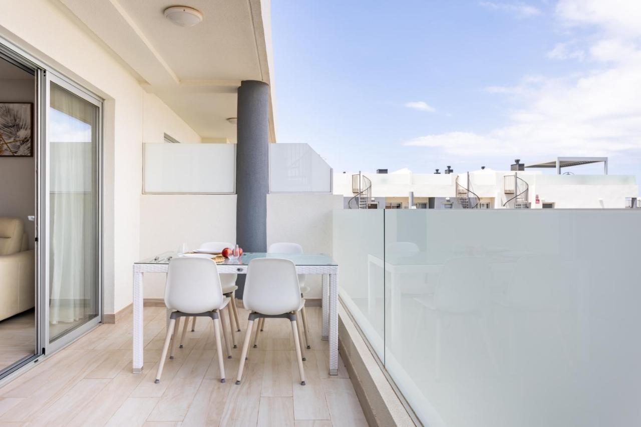 Home2Book Stylish & Relax Attic La Tejita, Pool Bagian luar foto