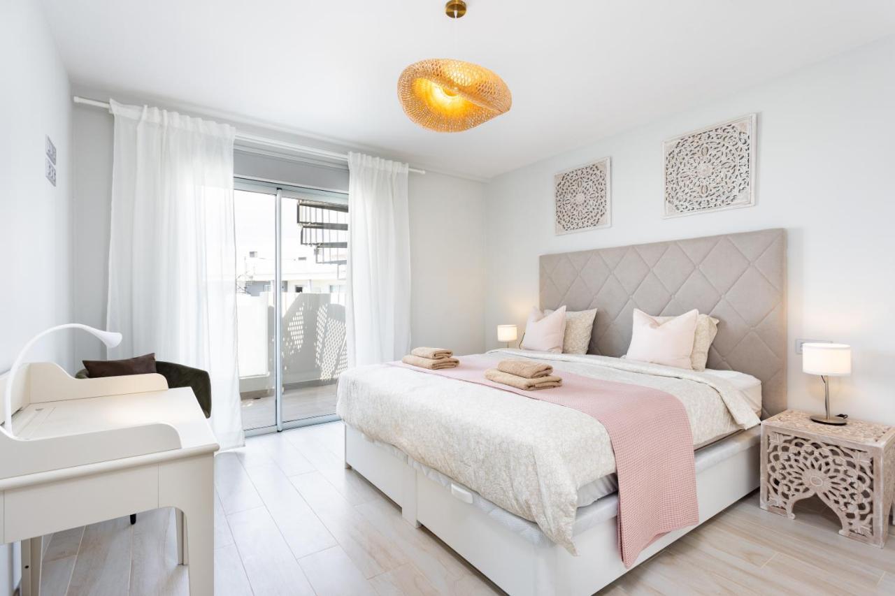 Home2Book Stylish & Relax Attic La Tejita, Pool Bagian luar foto