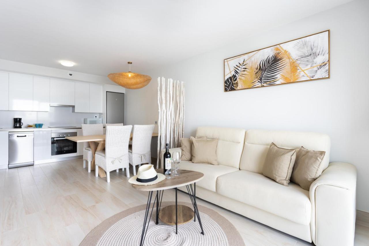 Home2Book Stylish & Relax Attic La Tejita, Pool Bagian luar foto